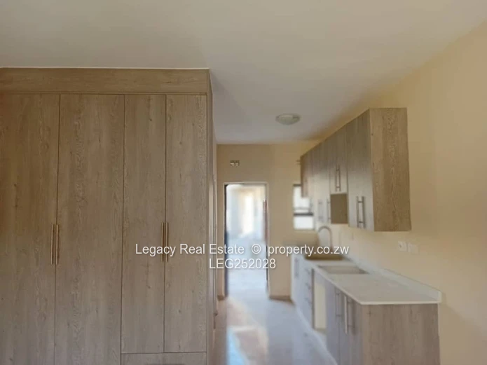 Modern Newly Built Apartments To Let In Ashdown Park