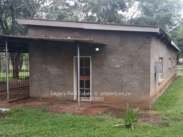 Chiredzi Suburban House – 2,100sqm Stand, Double Garage