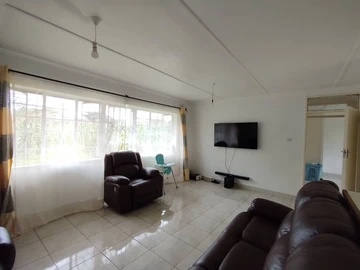 2 Bedroom Garden Flat
