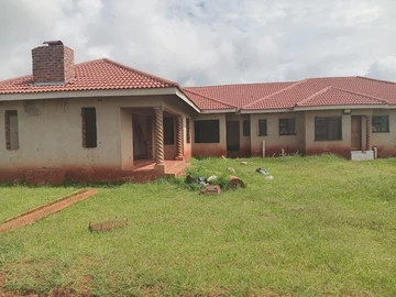 5 Bedroom House
