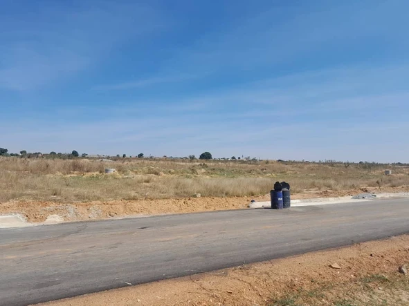 Commercial & Industrial Land