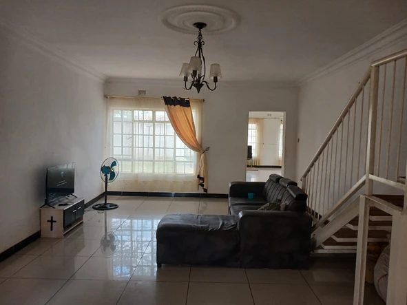 6 Bedroom House