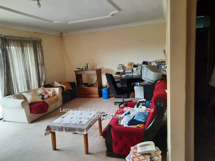 Lake Chivero 8-Bed Split-Level Home - Renovator's Dream