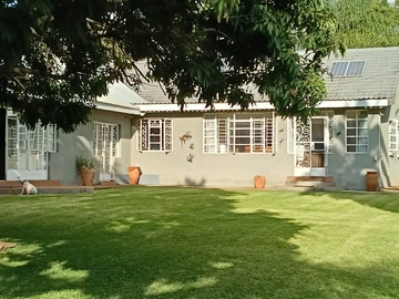 6 Bedroom House