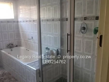 Secure 3-bed Townhouse in Westgate — Solar & Water Tank (Sole Mandate)