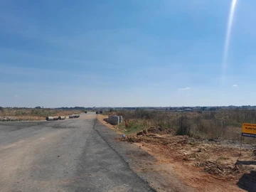 Commercial & Industrial Land