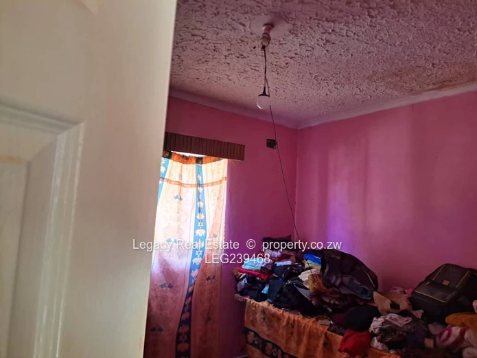 Dzivarasekwa Gunhill Family Home with ensuite & borehole (USD BANK TRANSFER ACCEPTED)