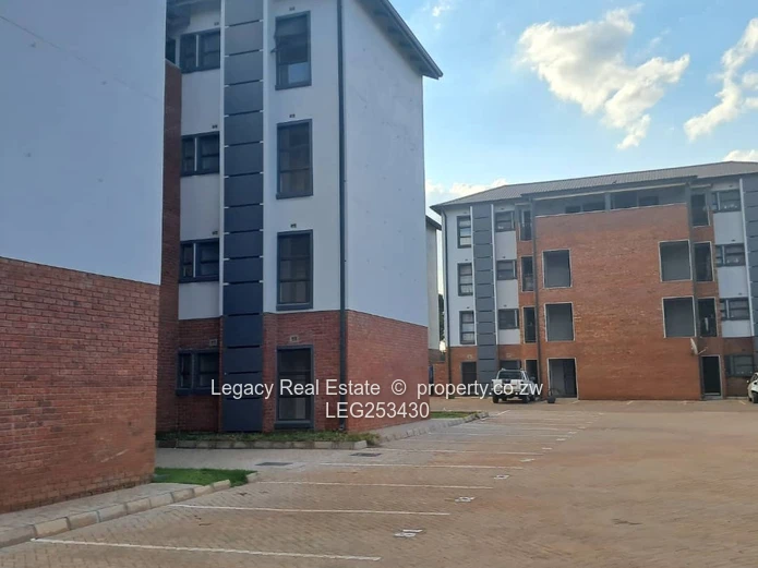 Aspindale Park 2BR — Modern Unit with Lift & 24hr Security (Sole Mandate)
