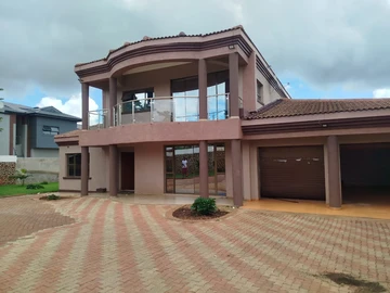 5 Bedroom House