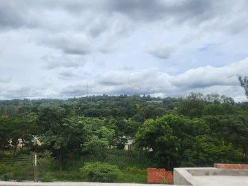 4 Bedroom Flat & Apartment