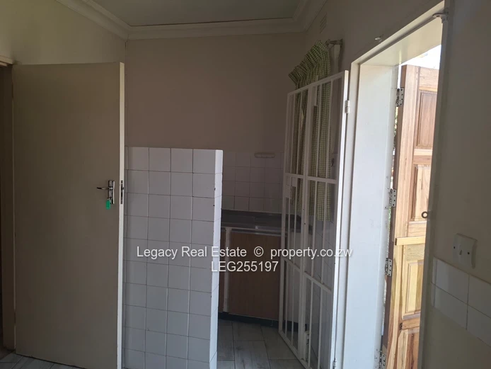 Milton Park: 3-Bed Garden Home with Secure Gate