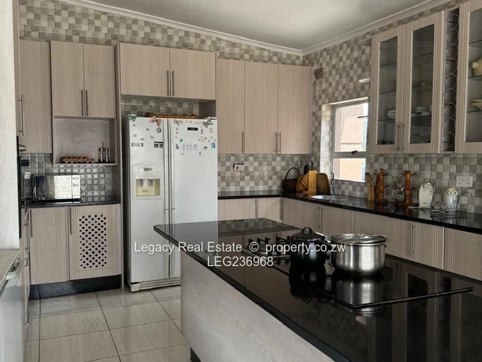 Entertainment-Ready Home with Gym in Old Arlington Park,Secure, Stylish & Spacious – 4-Bed Home i