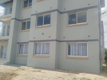 3 Bedroom Flat & Apartment