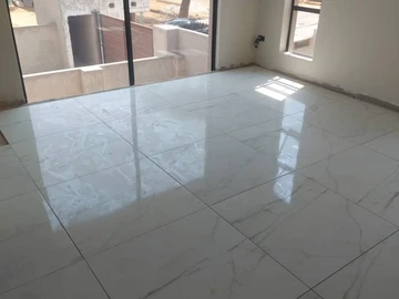 4 Bedroom Flat & Apartment