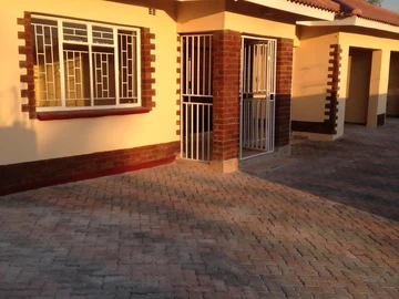 3 Bedroom Garden Flat