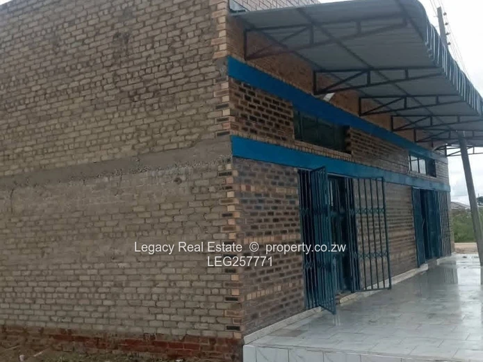 Stoneridge Brick-Front Retail 150m² — Tiled, Parking, ZESA