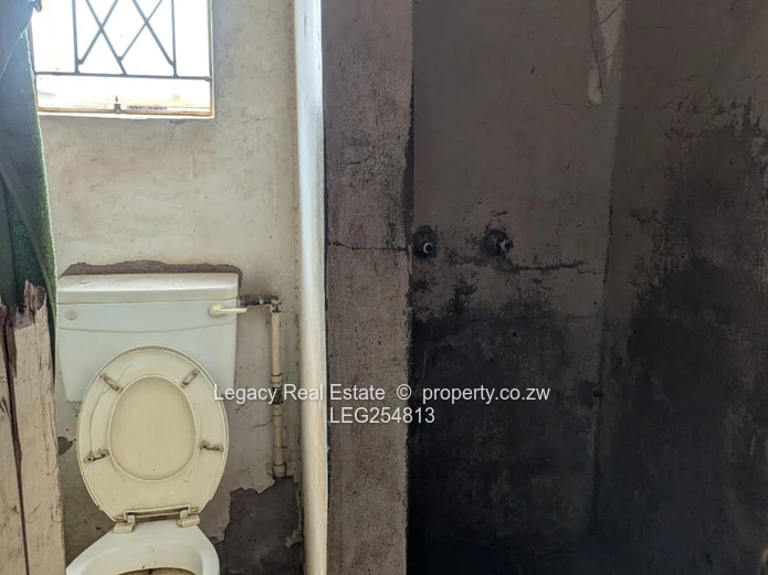 Walled Norton 2-Bed Bungalow on Main Road with Verandah (Sole Mandate)