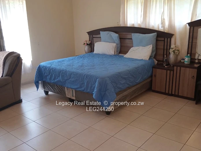 Gated Folyjon Glen Lorne 4-Bed Home with Pool & Garden
