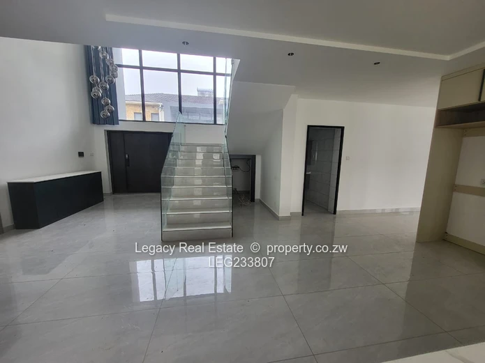 Exclusive High-End 5-Bedroom Residence in Pomona,Modern Luxury Living