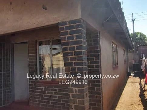 4-Bed Glen View Home - Walled Yard, Entertainment & Good ZESA