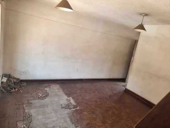 2 Bedroom Flat & Apartment