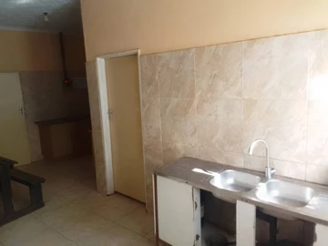 6 Bedroom House