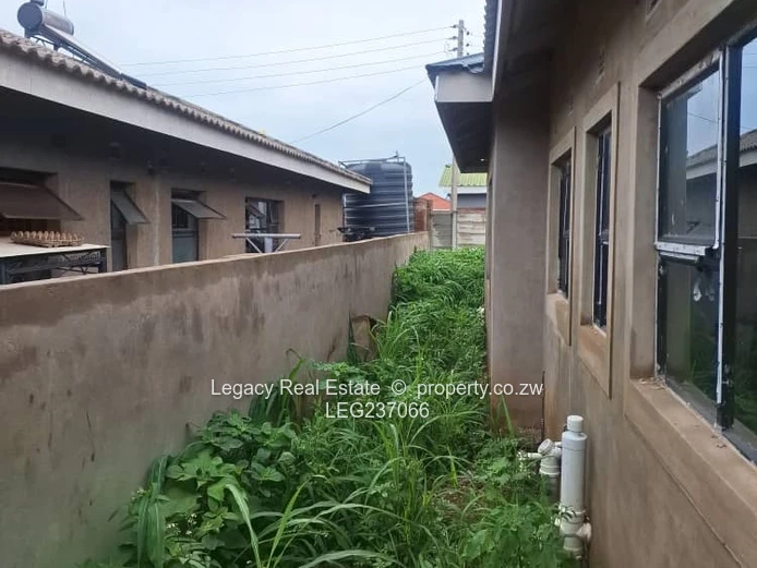Affordable 3-Bed Cold Comfort House – Main Ensuite & Garage.