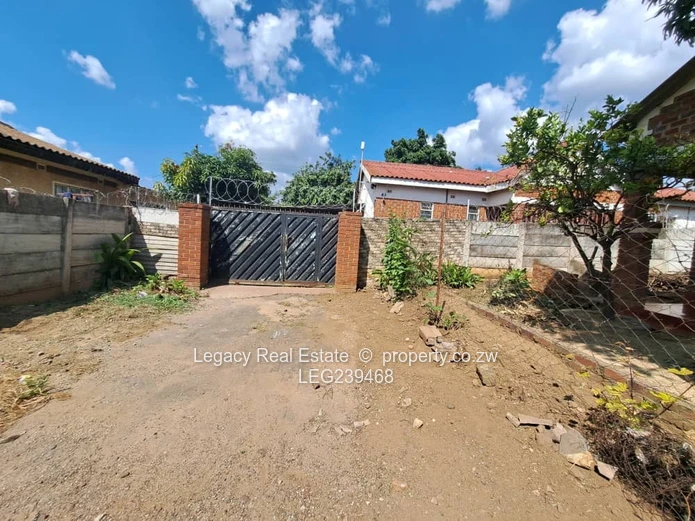 Dzivarasekwa Gunhill Family Home with ensuite & borehole (USD BANK TRANSFER ACCEPTED)