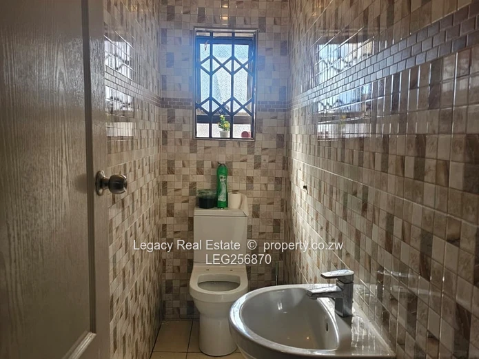 Renovated 4-Bed Waterfalls Home — Borehole , geyser & Modern Lounge