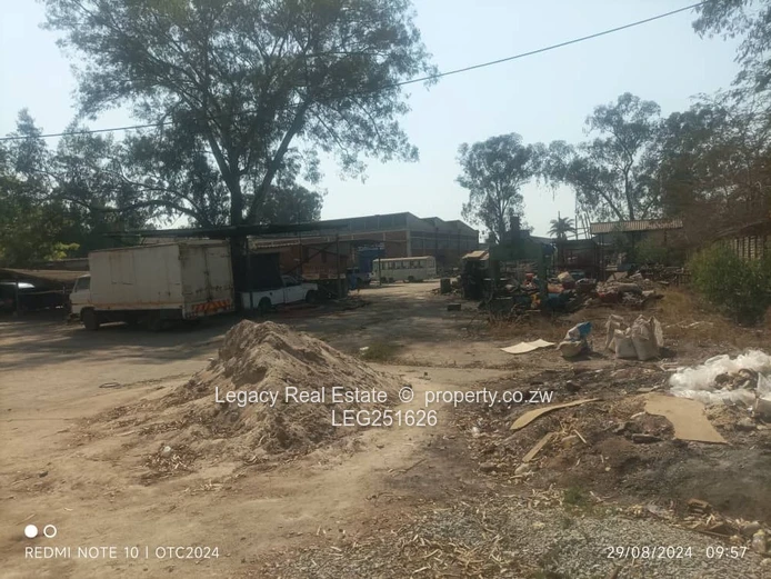 Willowvale 2.5ha Factory/Warehouse — Large Yard & Loading Bay (Sole Mandate)