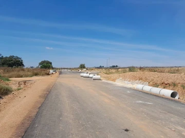 Commercial & Industrial Land