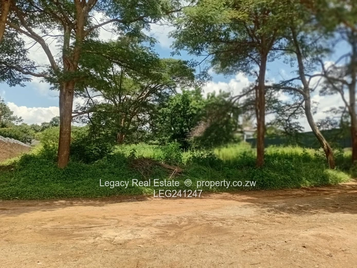 Exclusive  Property with Title Deeds,Spacious Residential Stand in Sought-After Glen Lorne