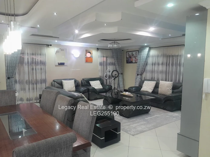 4-Bed Mabvazuva Townhouse with Borehole & Modern Kitchen (Sole Mandate)