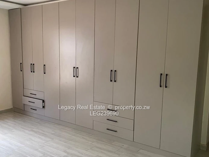 Modern 4-Bedroom Townhouse In Secure Marlborough Complex
