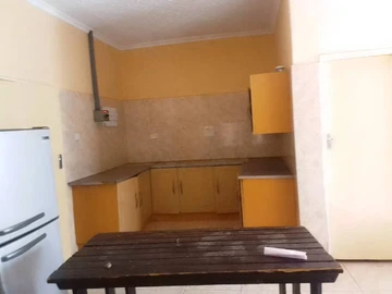 6 Bedroom House