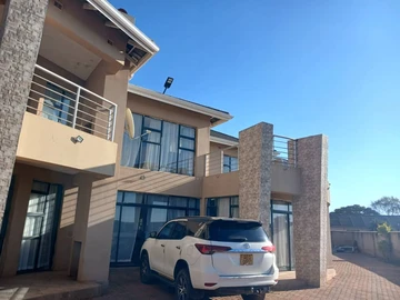 7 Bedroom House