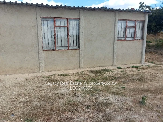 Large Residential Stand With Cottage For Sale.