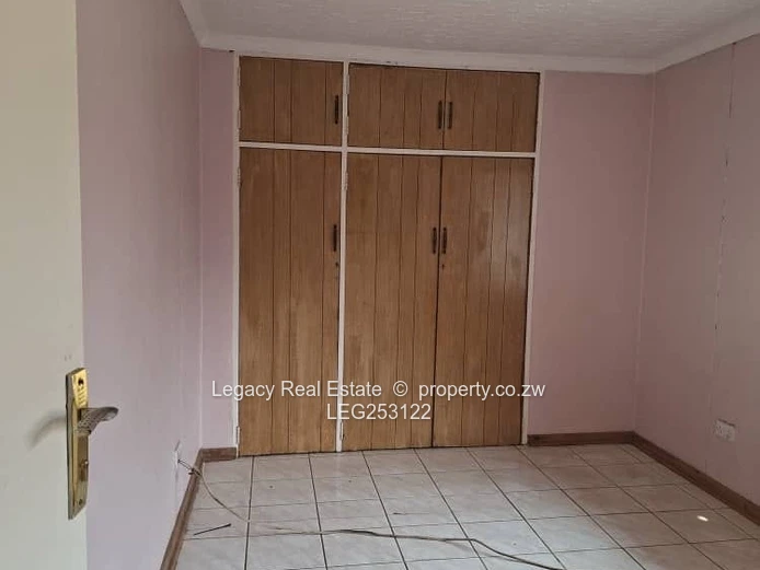 Avonlea 3-Bed Home with Pool & Large Paved Drive