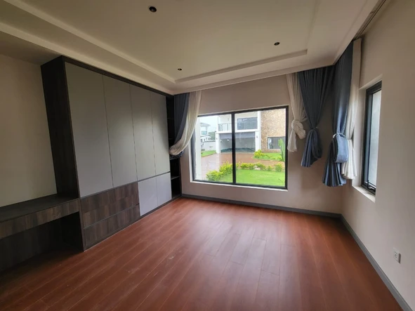 5 Bedroom Townhouse Complex
