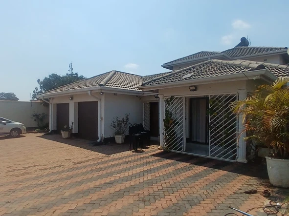 5 Bedroom House