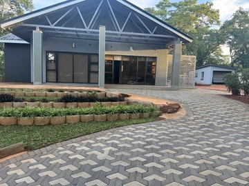 5 Bedroom House