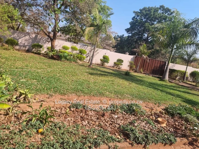 Dual-Access Mandara Gem With Endless Potential,Grand Living Meets Investment Potential In Mandara.