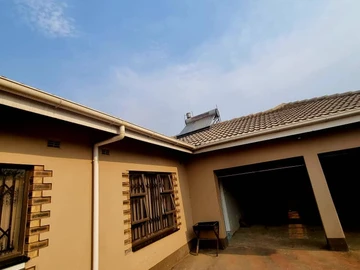 5 Bedroom House