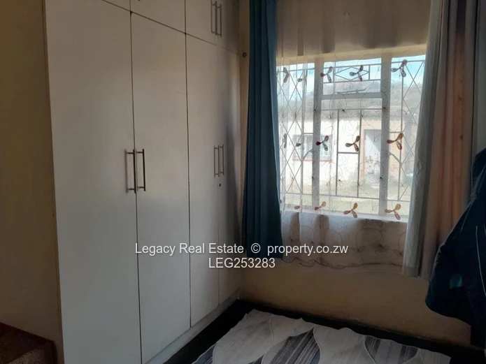 Charlotte Brooke 4-Bed Home with Borehole & Built-Ins (Sole Mandate)