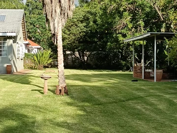 6 Bedroom House