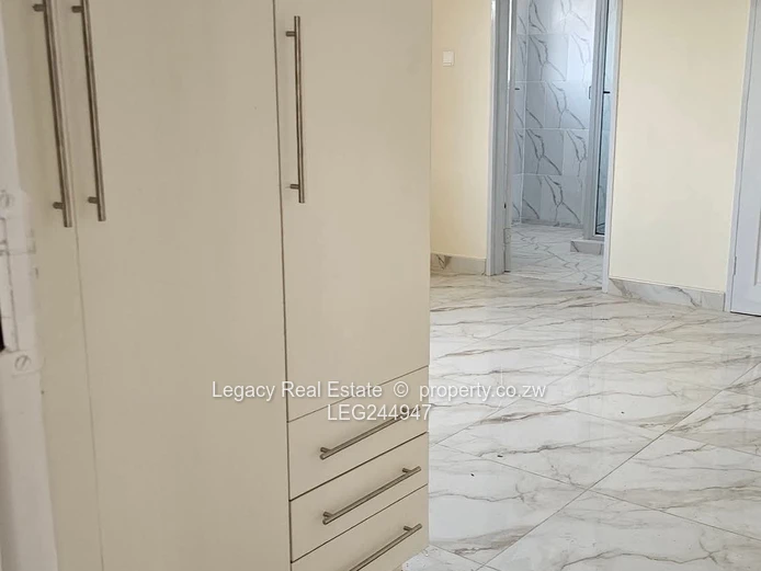 Contemporary 2 Bedroom Apartment Near Amenities