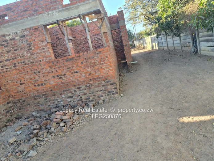 Prime 2,000sqm Stand with Incomplete Modern Home – Masotsha Ndhlovu