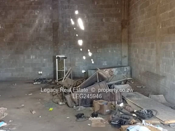 Strategic Warehouse And Office Complex Near Bulawayo CBD,High-Yield Commercial Property For Sale. (Sole Mandate)