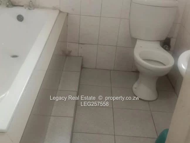 Westlea 5-Bed Home with Flatlet, Fitted Kitchen & Paved Yard