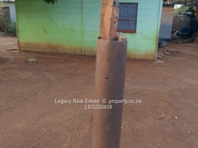 Kadoma 2-Bed Home with Garden & Verandah